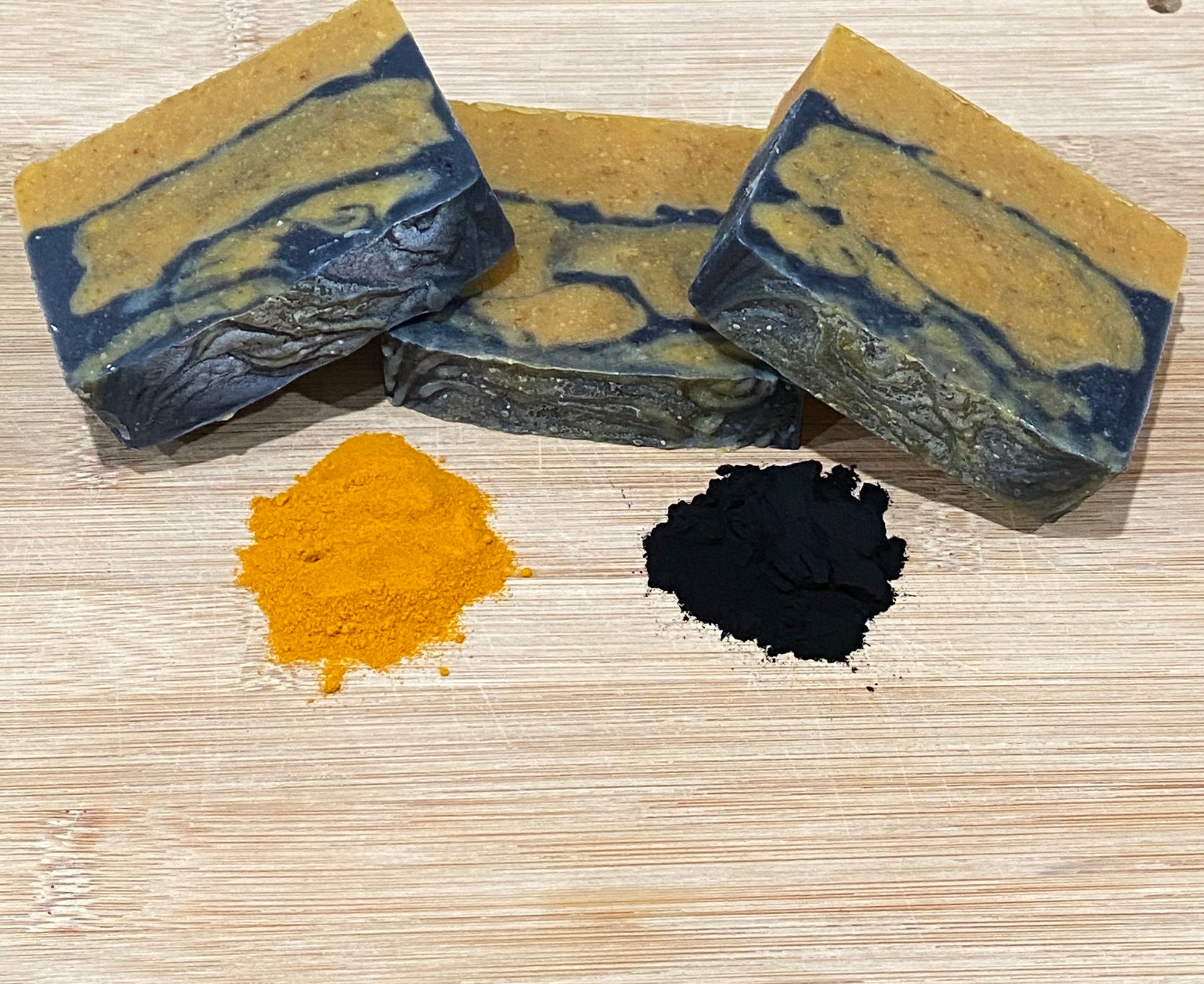 FGN's Turmeric & Charcoal Facial Bar